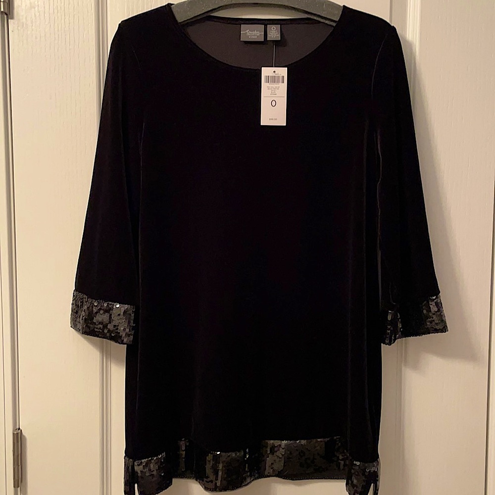 Chico’s Traveler Collection Classy Velvet and Sequined Top/Sweater Size 0. NWT - Picture 3 of 11